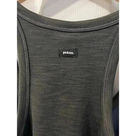 PrAna Becksa Tank Plus Black Size 1X UPF 50+ Shelf Bra Compression Stretch NWT - Picture 6 of 11
